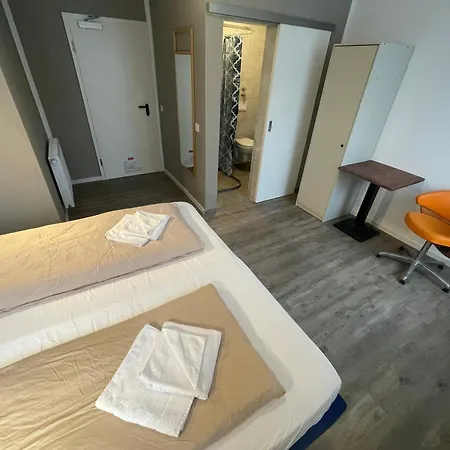 Stayrelax24 *